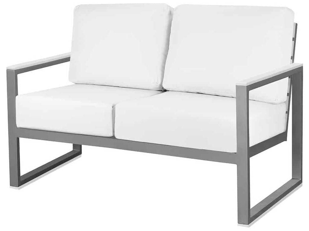Modera Loveseat