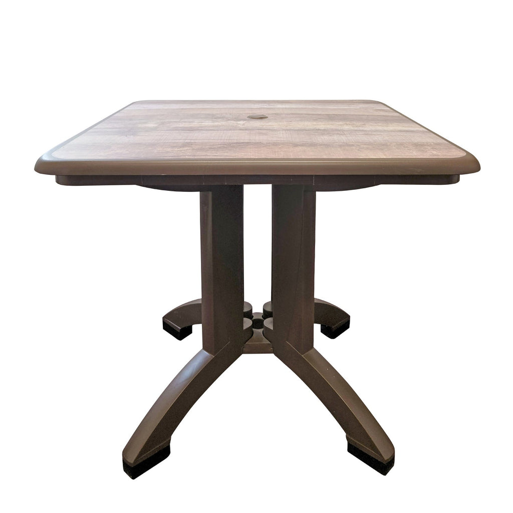 Aquaba 32" Square